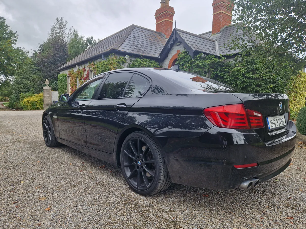 BMW 520 AUTO ,NEW NCT ,T/CHAIN BMW SERVICE HISTORY - Image 6