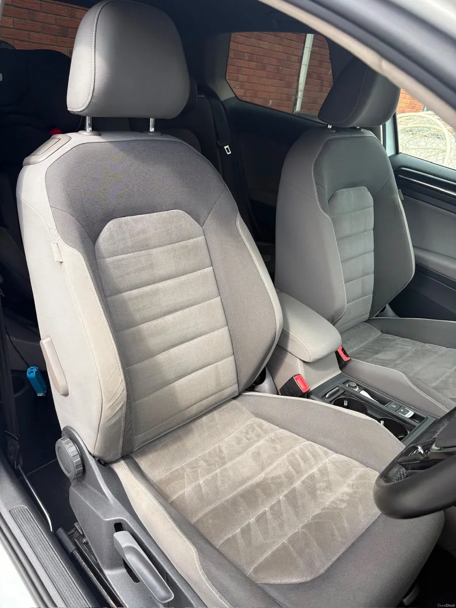 Volkswagen Golf - Image 3