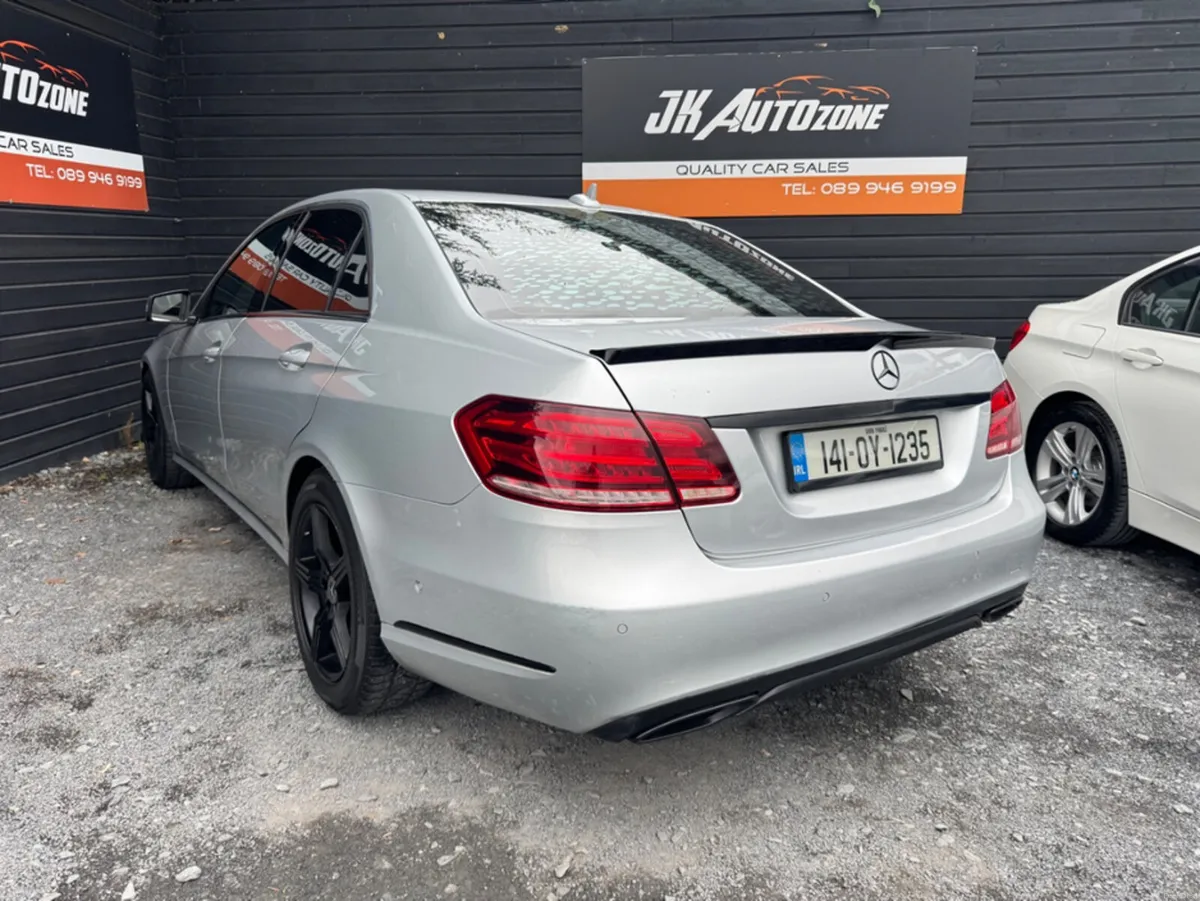 Mercedes-Benz E-Class 220 CDI BLUE EFFICIENCY SE 4 - Image 6