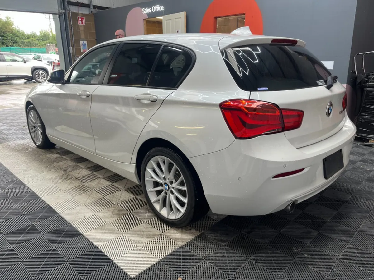 BMW 1-Series 2019 BMW 118D 1 SERIES AUTOMATIC 2.0 - Image 5