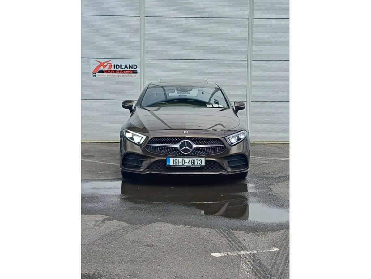 Mercedes-Benz CLS 300d  AMG PREMIUM PLUS **SUNROOF - Image 3