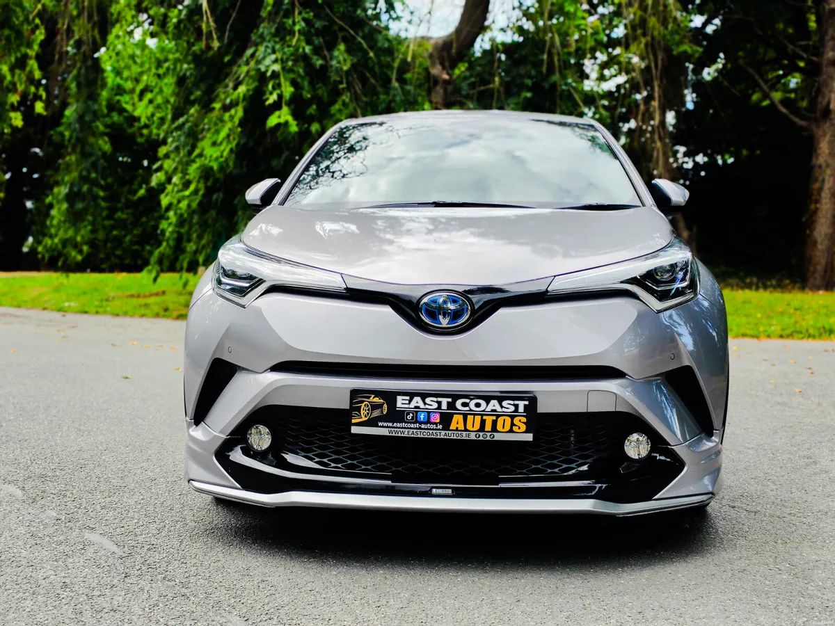 2018 Toyota C-HR 1.8 Petrol Hybrid Auto G Package - Image 6