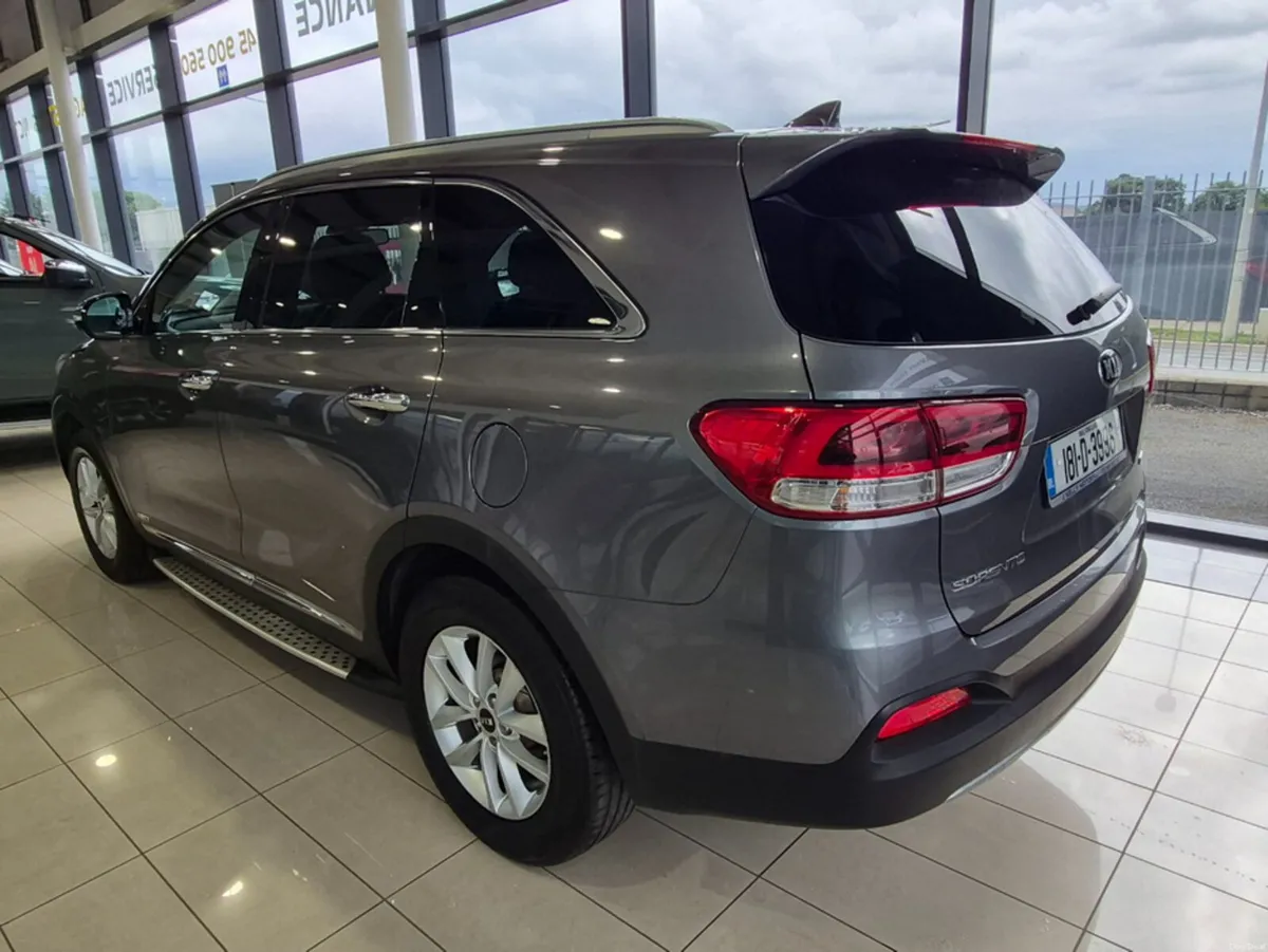 Kia Sorento PLATINUM 4X4 5DR - Image 3
