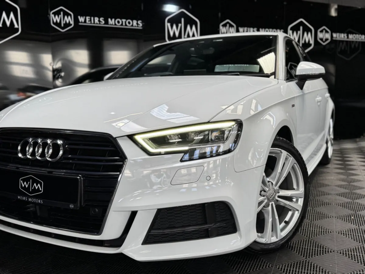 Audi A3 S-LINE//1.4 TFSI//AUTOMATIC//PEARL WHITE// - Image 3