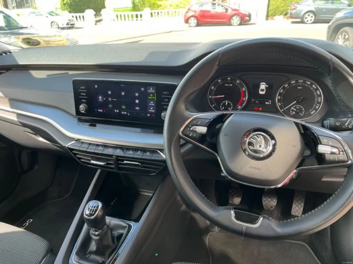 Skoda Octavia AMB 1.0tsi 110HP 5DR - Image 6