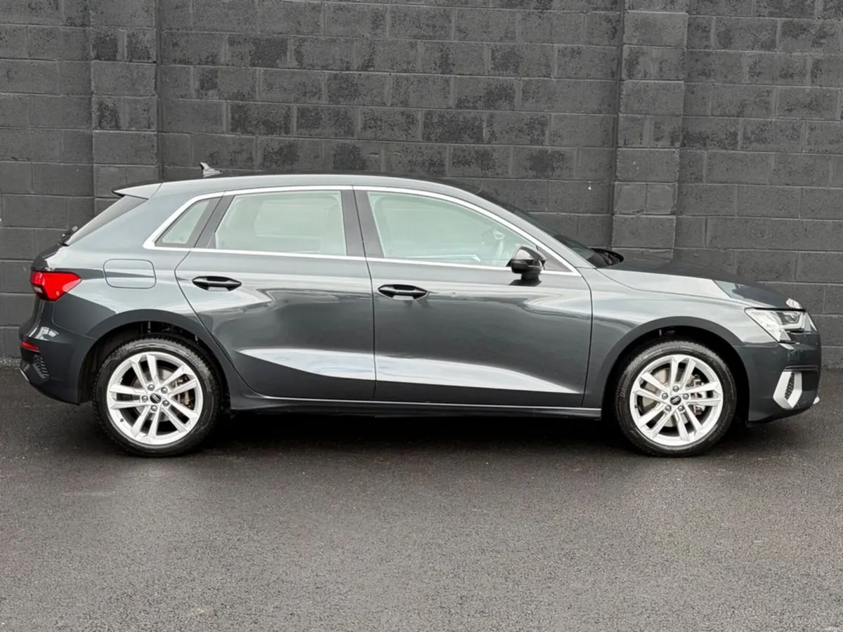 Audi A3 SPORT TFSI-E SPORTBACK - Image 4