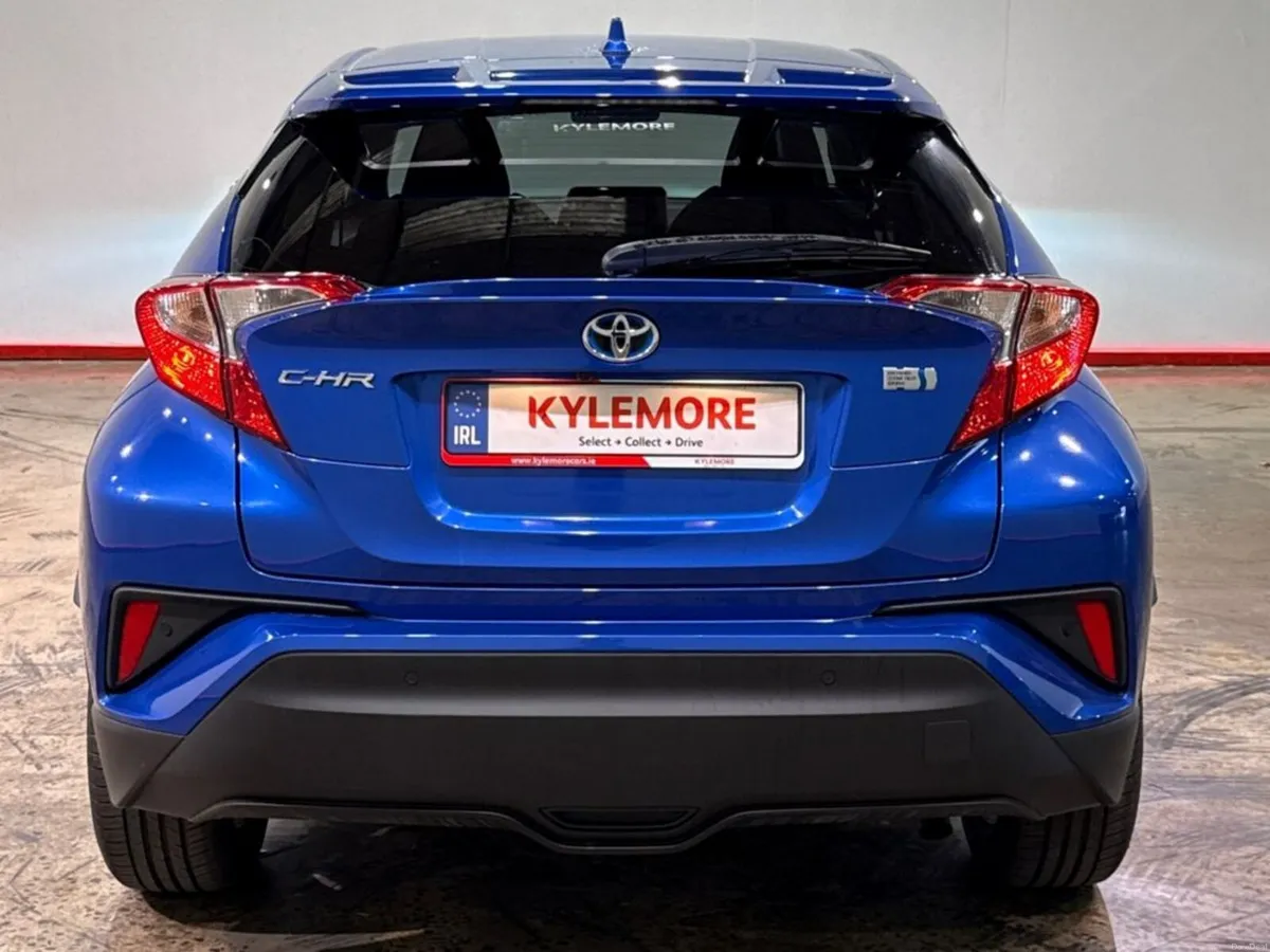 Toyota C-HR 1.8 HYBRID - ALLOY WHEELS - REVERSE CA - Image 4