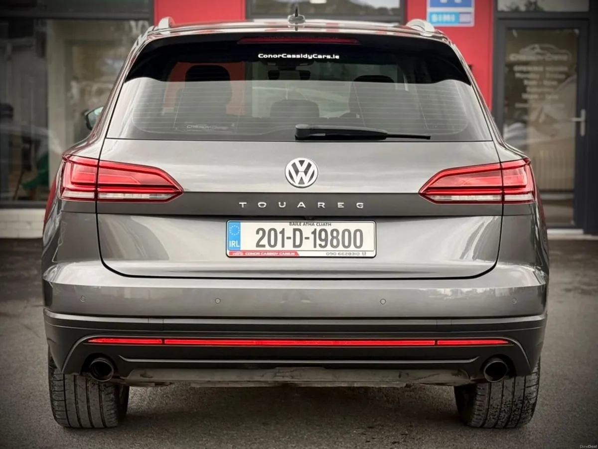 Volkswagen Touareg Business 3.0Tdi AUTO // MINT SU - Image 5