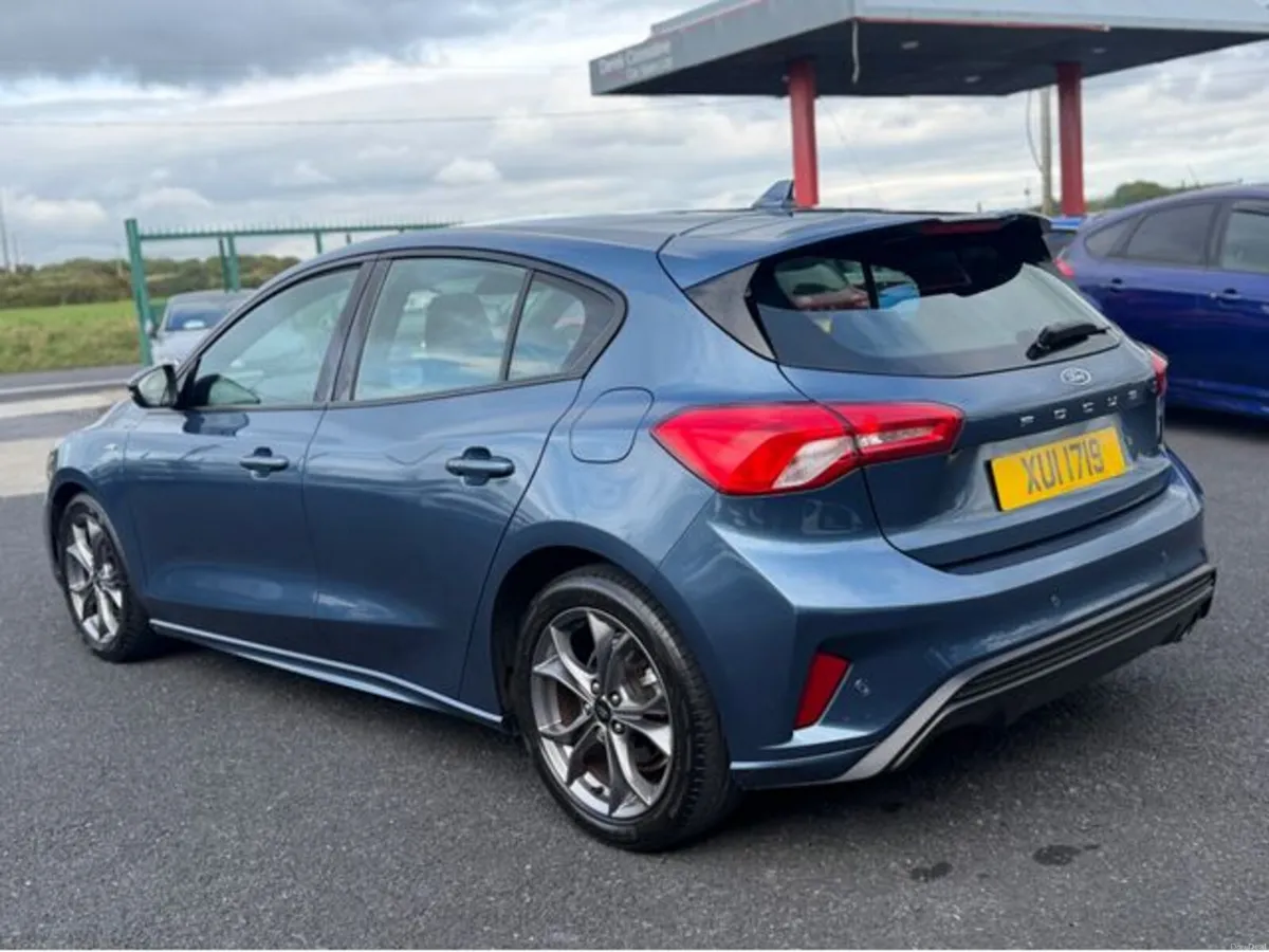 Ford Focus ST-LINE TDCI - Image 5
