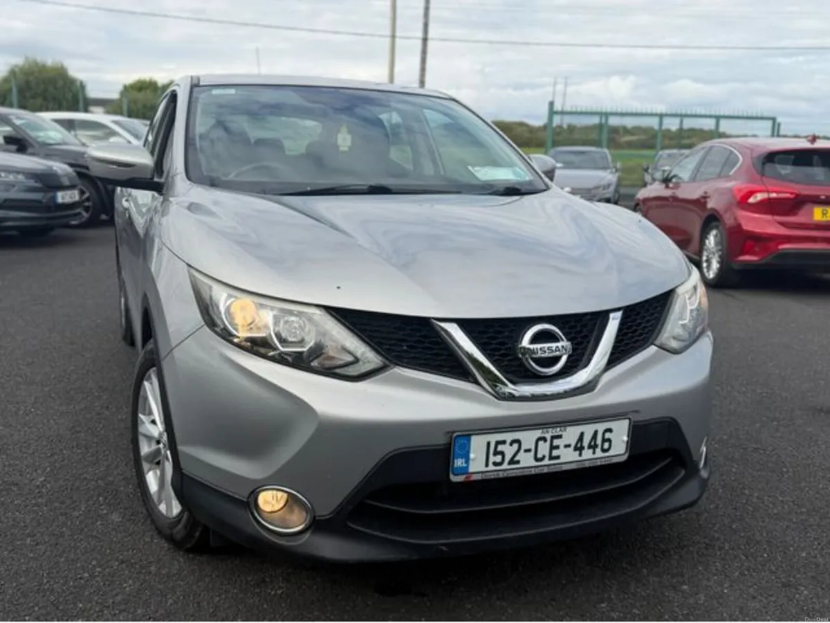 Nissan Qashqai 1.2 PET SV E6 4DR - Image 3