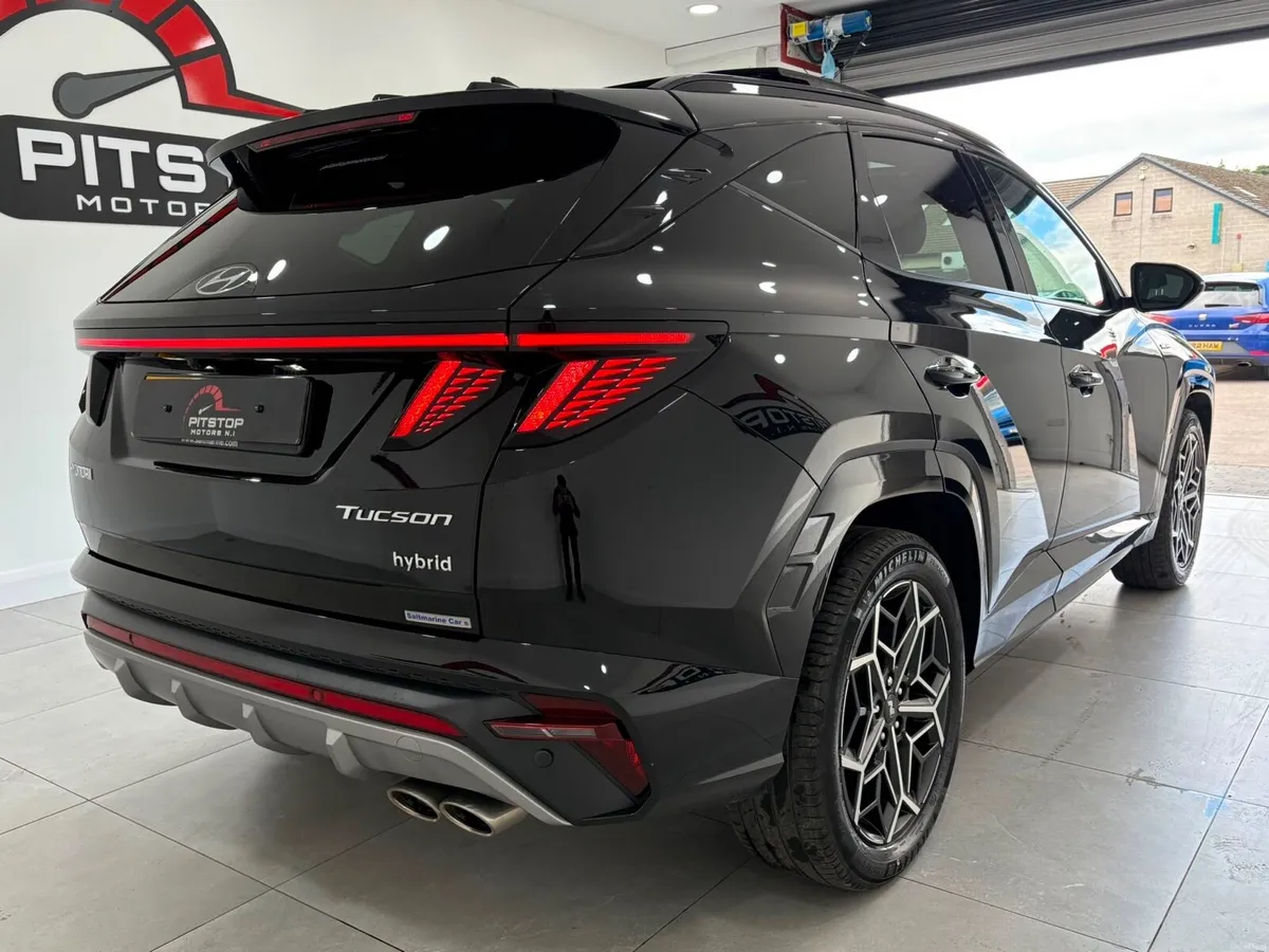 2022 Hyundia Tuscan 1.6h T-GDI N-line hybrid petro - Image 6