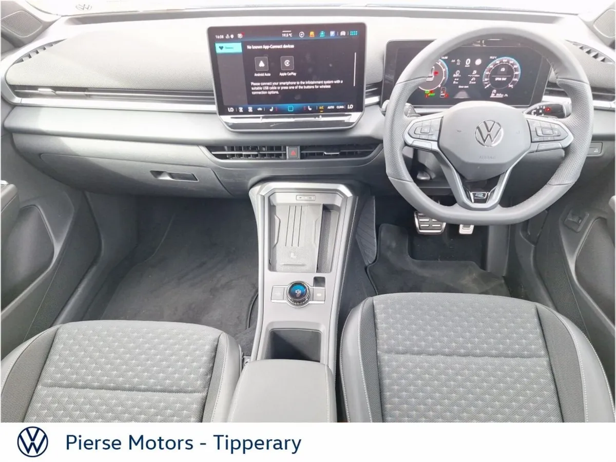 Volkswagen T-Roc R-LINE 1.5TSI 150HP MHEV BLACK ED - Image 4
