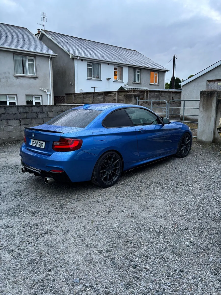 BMW 220d M-SPORT COUPE - Image 2