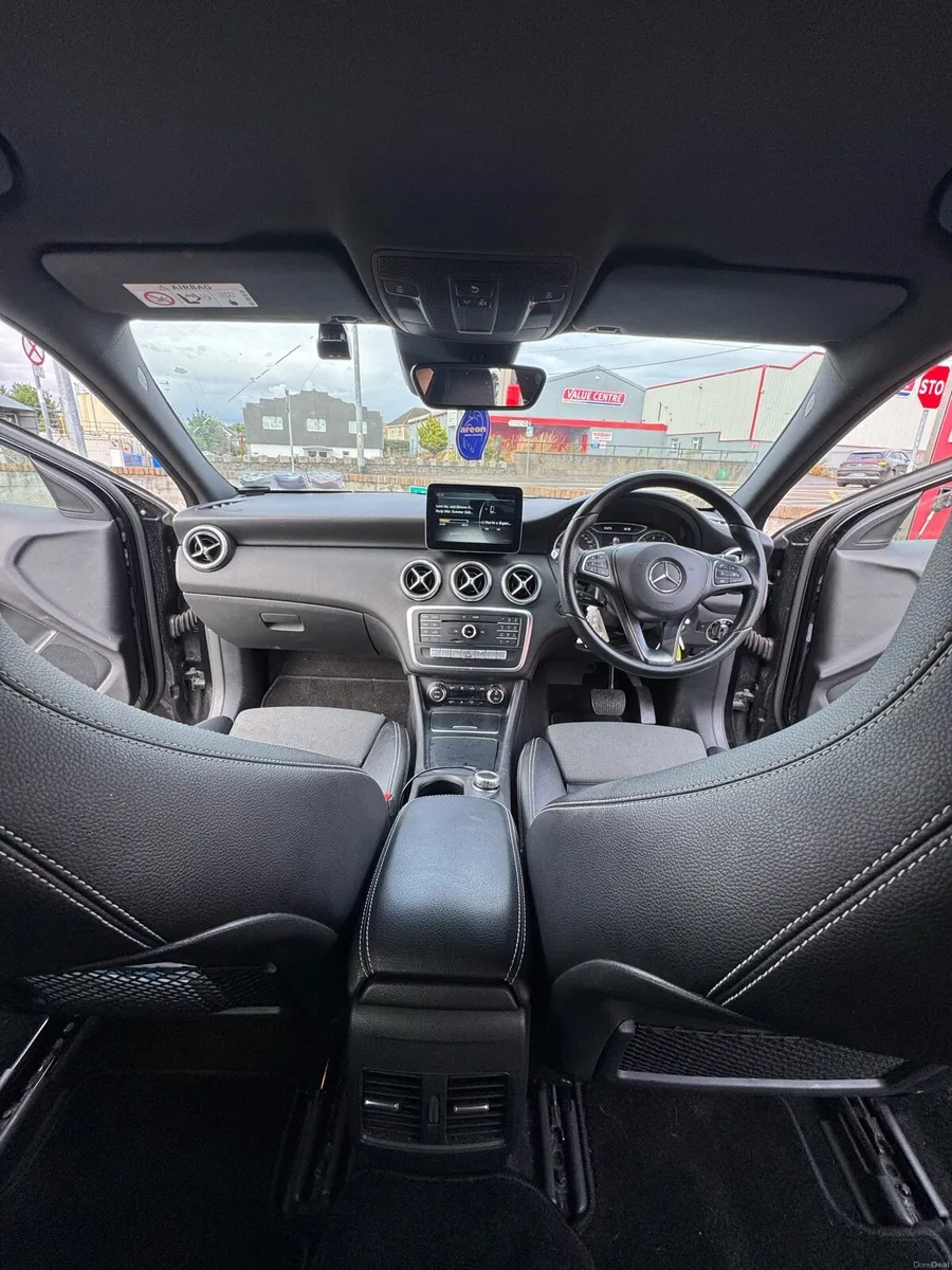 181 Mercedes Benz A class Black - Image 6