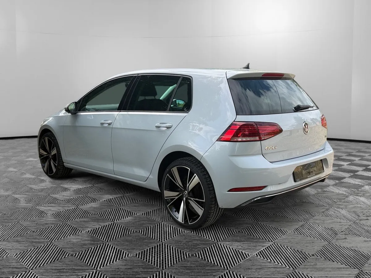 VW GOLF 2017 DSG *PEARL* - Image 3