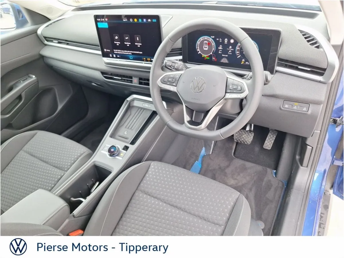 Volkswagen T-Roc LIFE 1.5TSI 116HP MHEV - Image 2