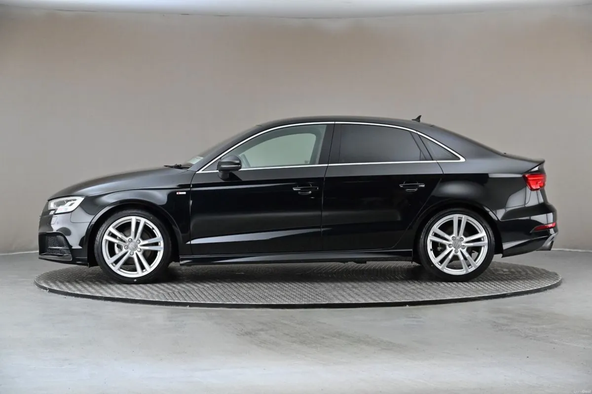 Audi A3 1.4 TFSI S-TRONIC S-LINE SALOON **HALF LEA - Image 5