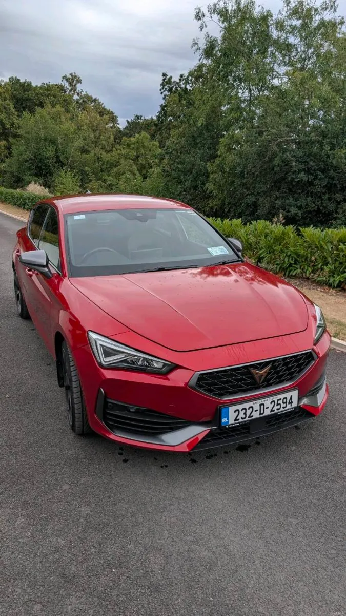 Cupra Leon 2023 Hatchback 1.5 eTSI mild-hybrid - Image 1