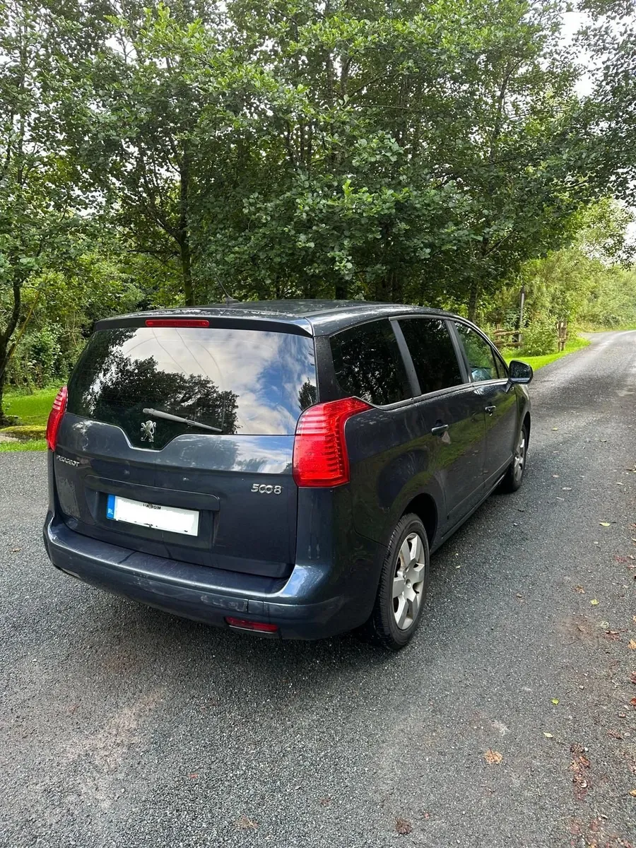Peugeot 5008 2013 1.6HDI Access - Image 2
