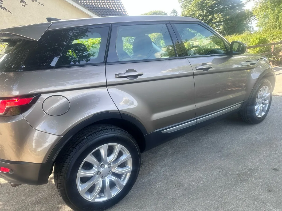 Range Rover Evoque - Image 5