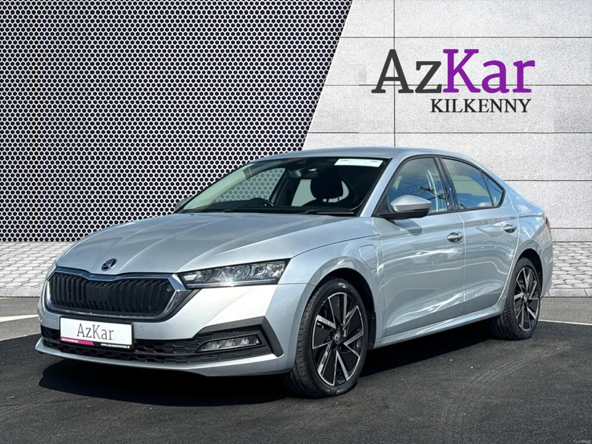 Skoda Octavia 2021 SE-TECH 1.4 PETROL PLUG IN HYBR - Image 3