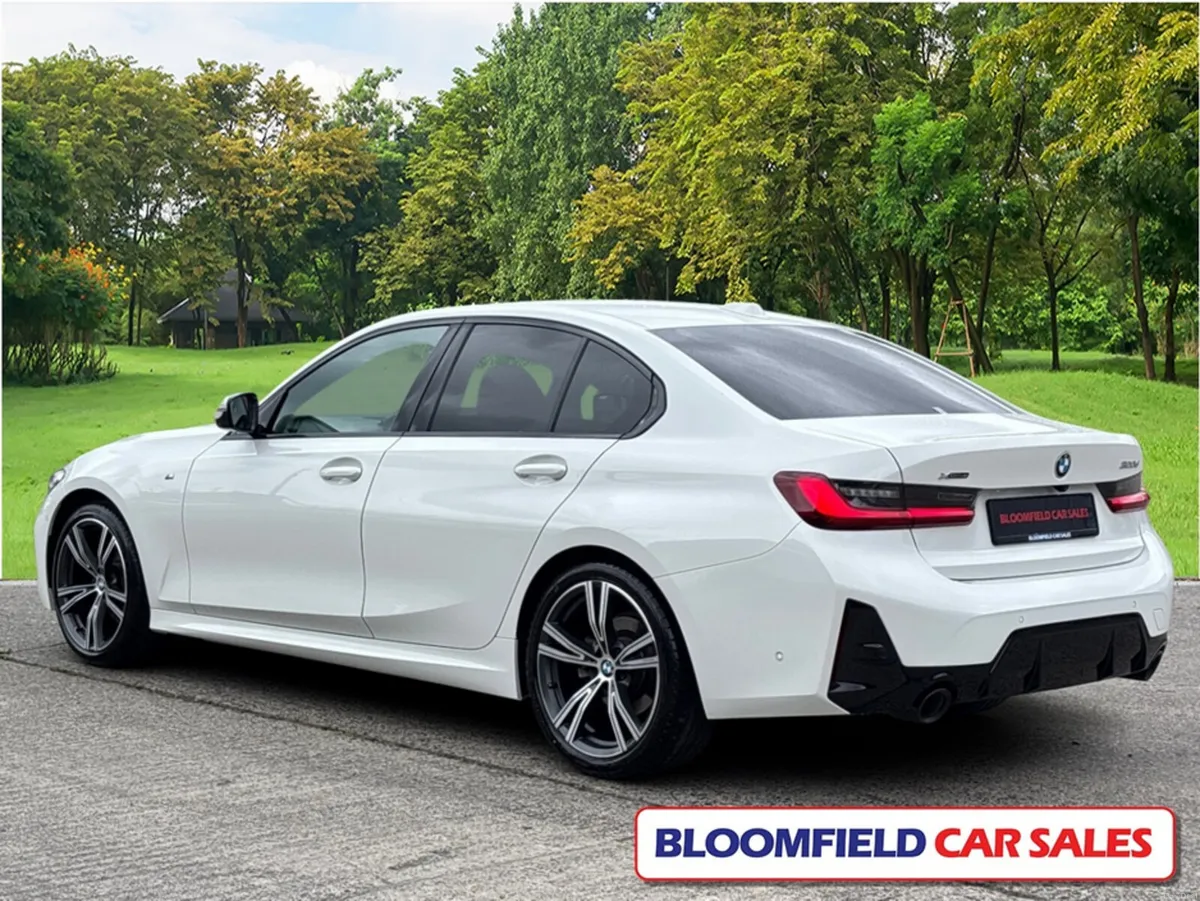 BMW 3-Series 320D MSPORT , AUTO // ULTRA LOW MILEA - Image 5