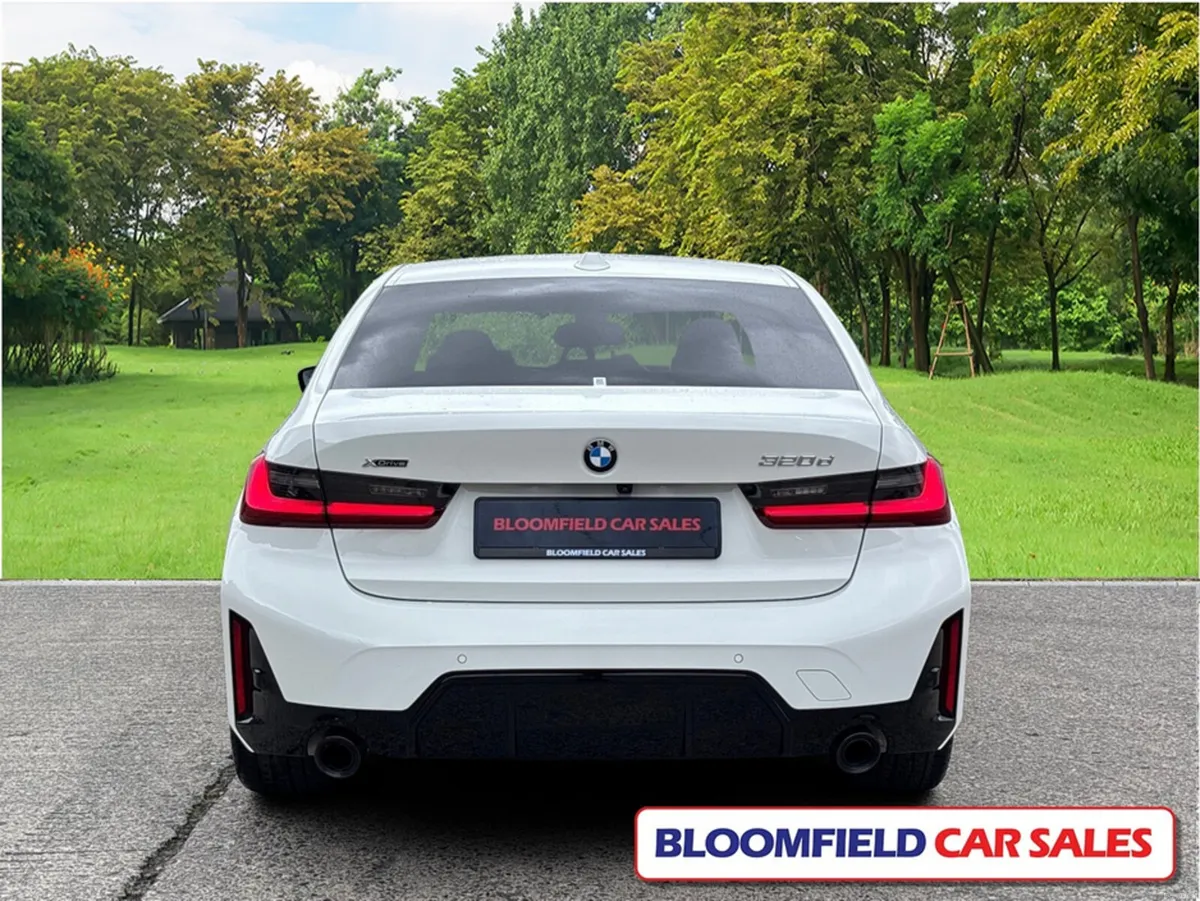 BMW 3-Series 320D MSPORT , AUTO // ULTRA LOW MILEA - Image 6