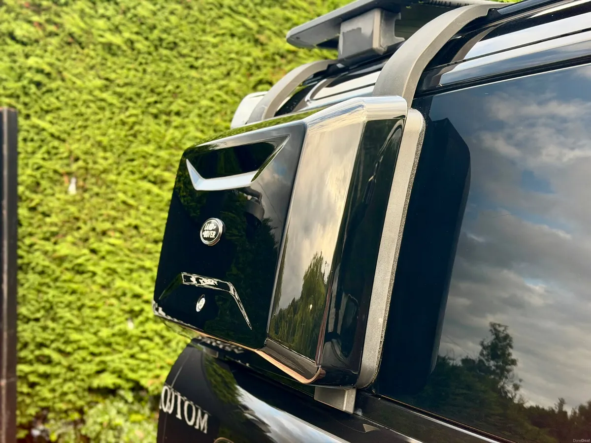 242 Land Rover Defender 90 3 seat with vat - Image 5