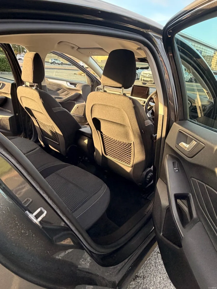 Ford Focus 2019 1.0l ZETEC ECOBOOST 125PS 6 SPEED - Image 5