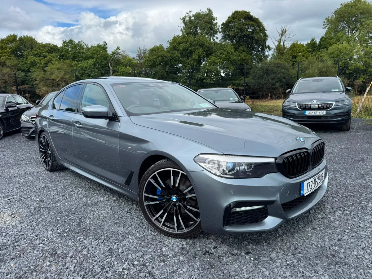 2017 BMW 520 M SPORT * SUNROOF * - Image 1