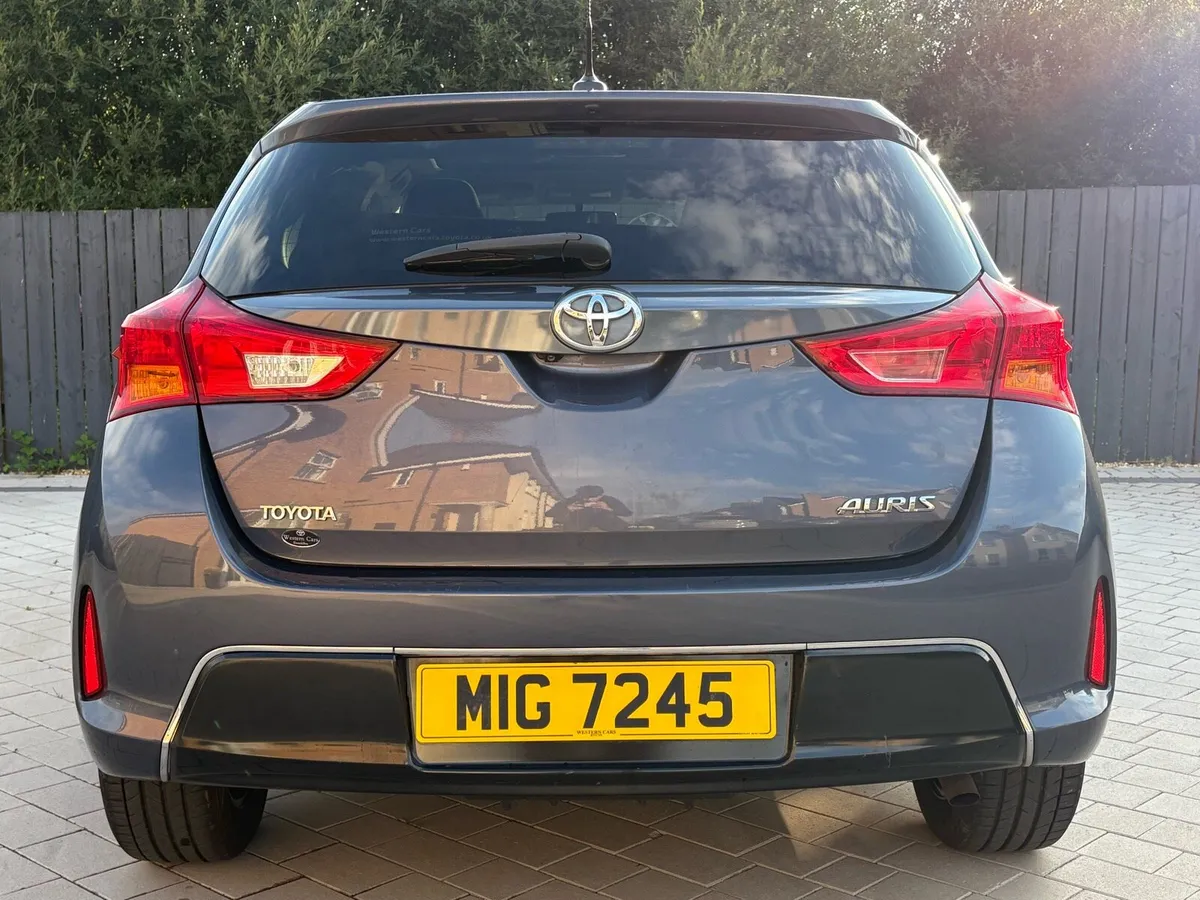 2014 Toyota Auris 1.4 D-4D icon+ - Image 6