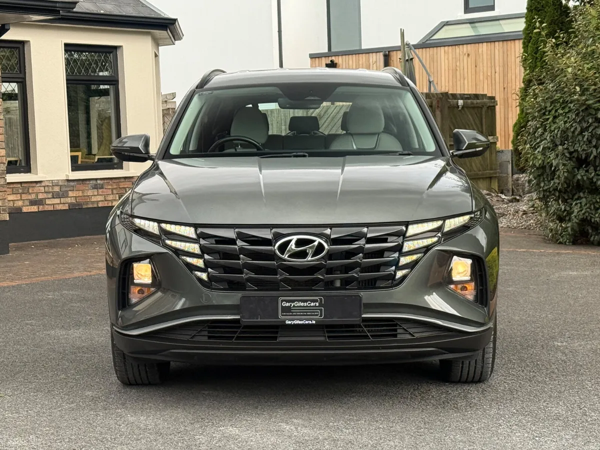 Stunning 221 Hyundai Tucson Executive! - Image 2