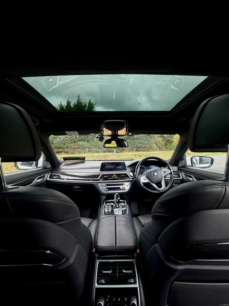 BMW 7-Series 2017 - Image 6