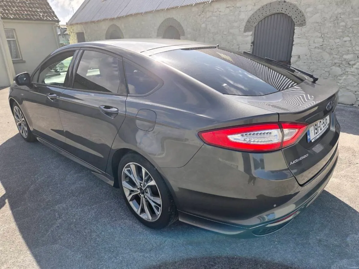 Ford Mondeo ST-LINE - Image 4