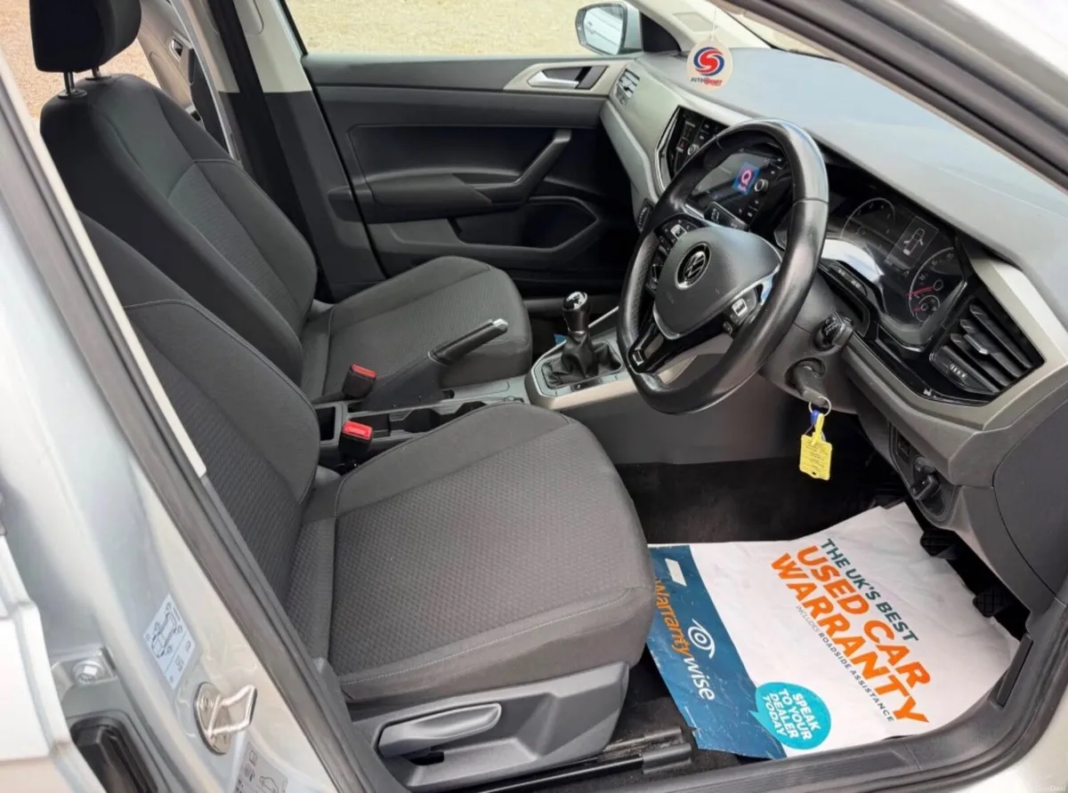 Volkswagen Polo 2021 - Image 2