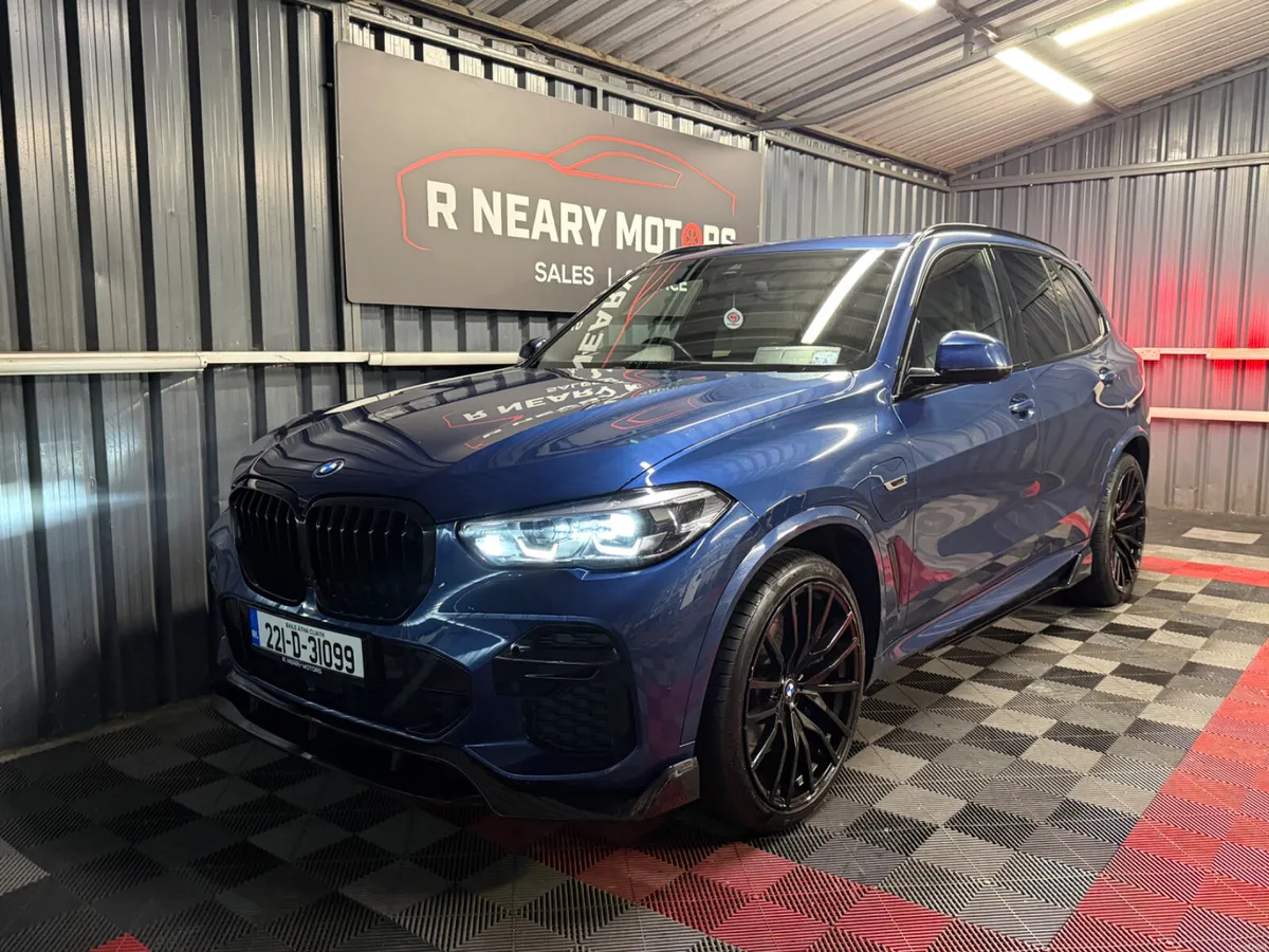 2022 BMW X5 45e M-Sport Automatic *Stunning* - Image 6