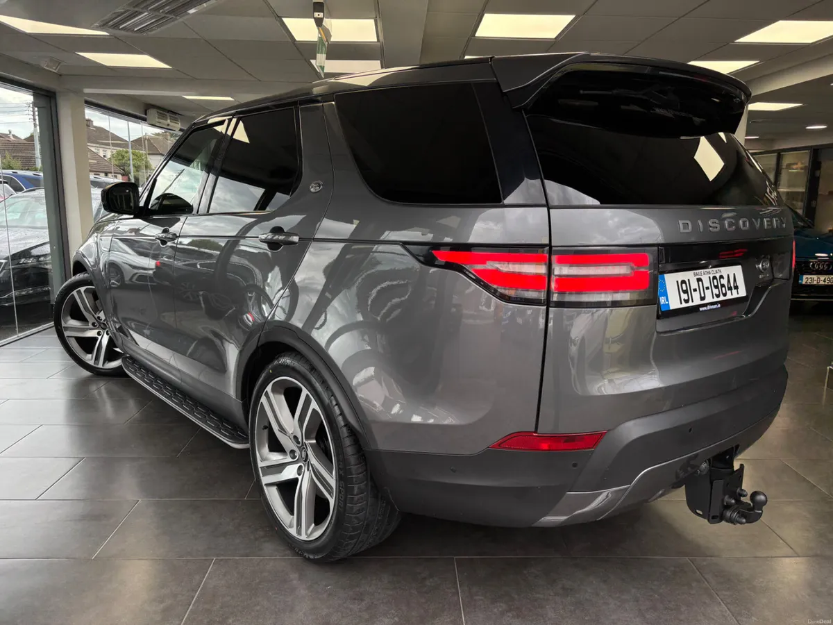 Land Rover Discovery 3.0 HSE 2 Seat Business - Image 3