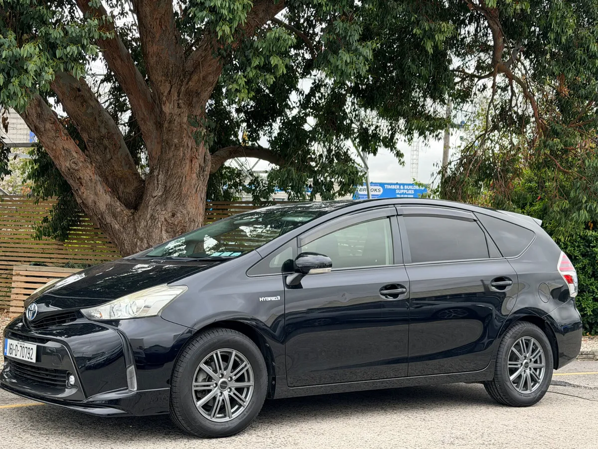 2016 Toyota Prius CX..7 SEATER..REAR CAM - Image 2