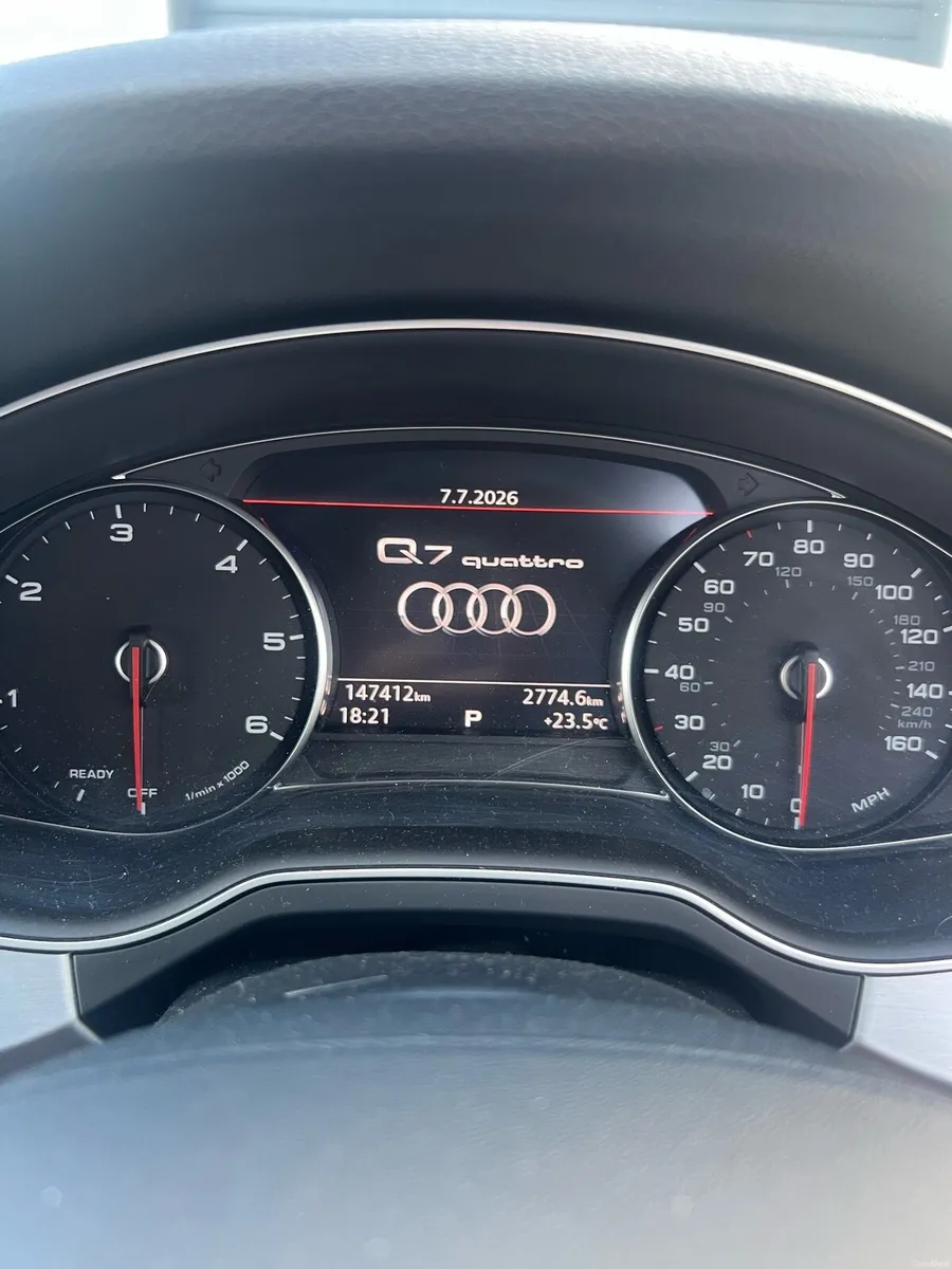 Audi Q7 - Image 5