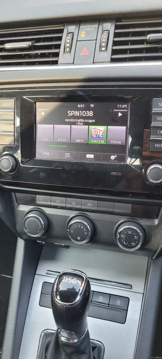 Skoda Octavia Automatic TDI 2015 - Image 6