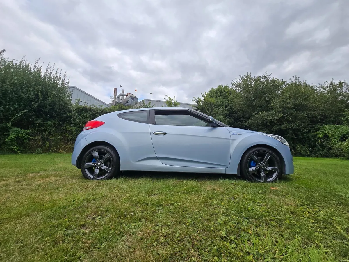 132 Hyundai Veloster New Nct - Image 5
