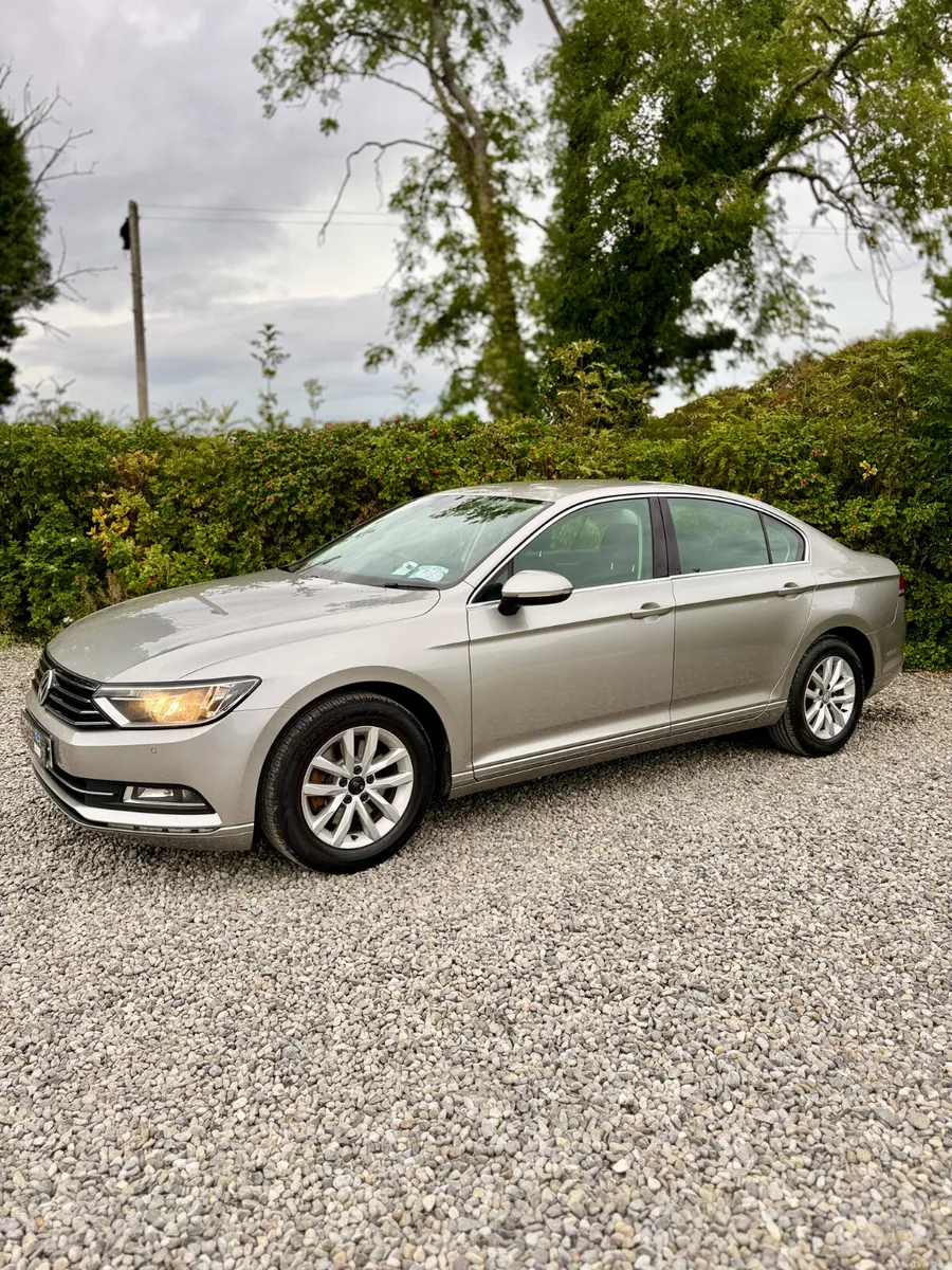 2015 Volkswagen Passat 1.6 TDI 120HP DSG Automatic - Image 6