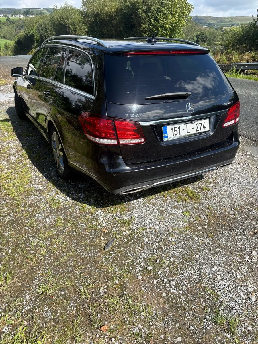 2015 Merc E220 Estate Automatic - Image 5