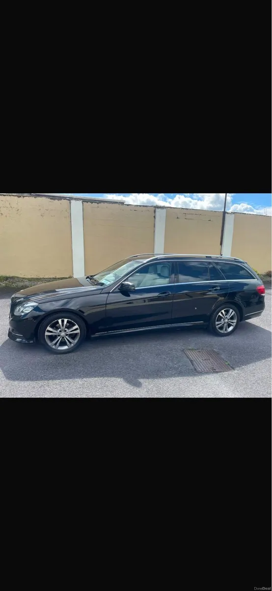 2015 Merc E220 Estate Automatic - Image 1