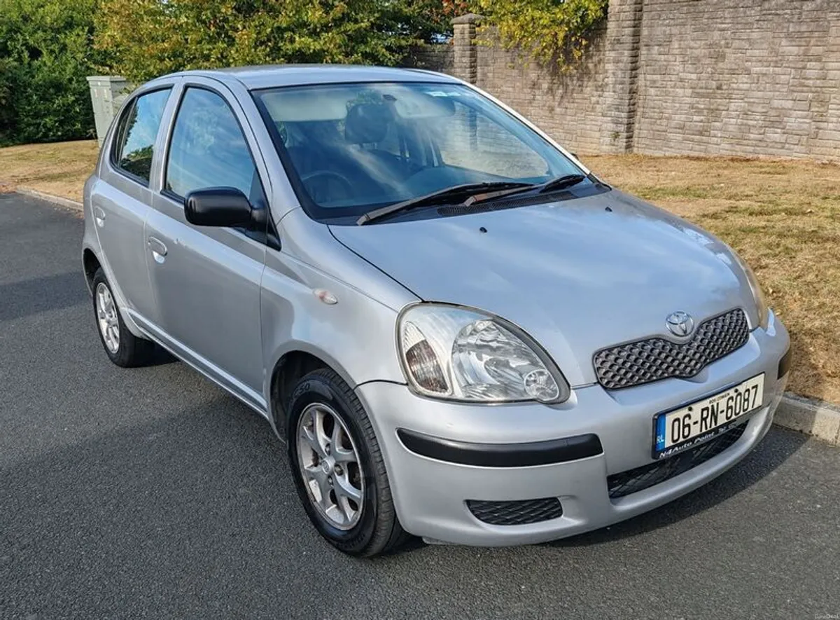2006 Toyota Yaris - Image 1