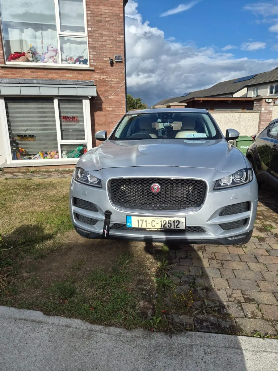 Jaguar F-Pace 2017 - Image 1