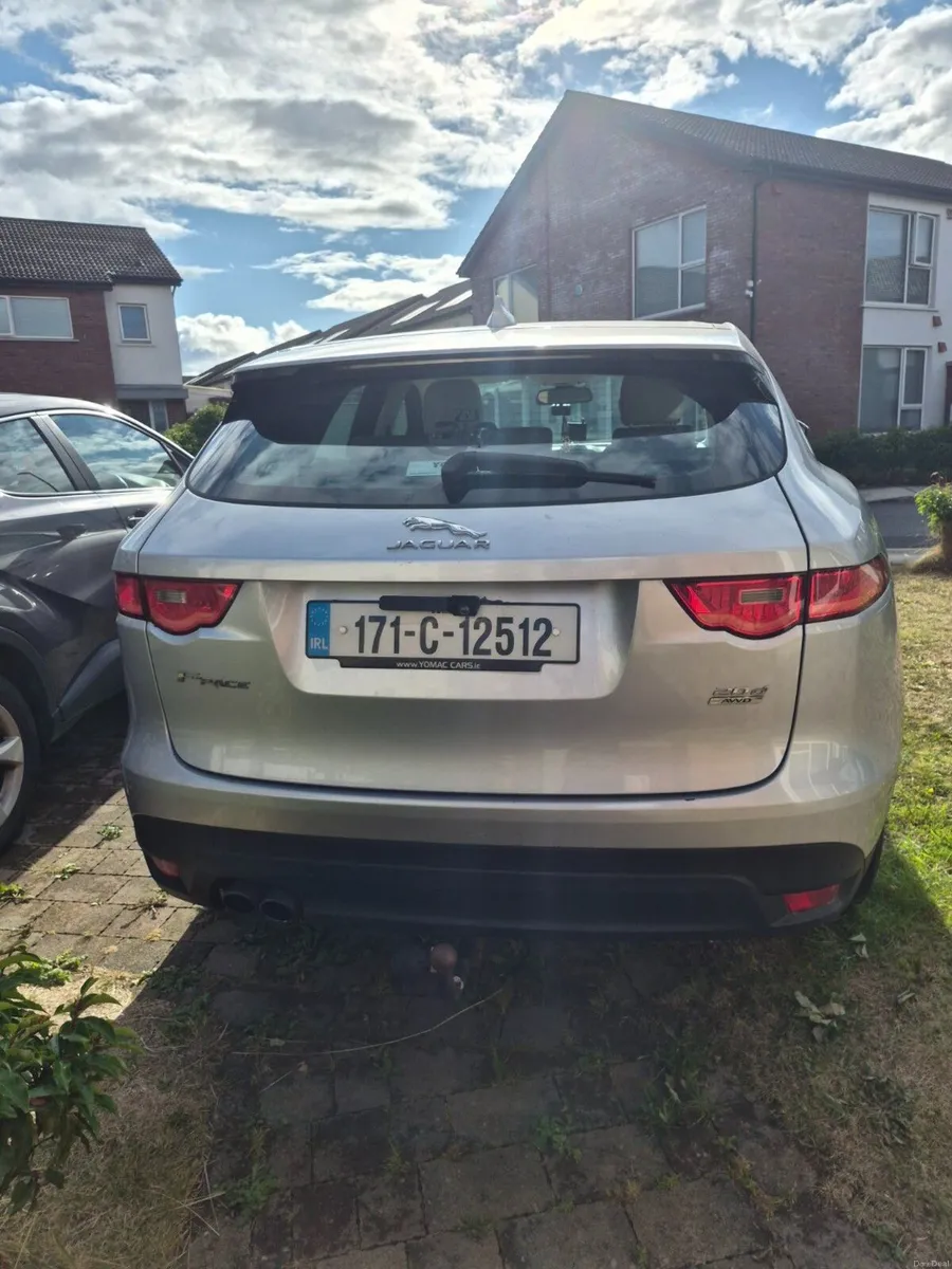 Jaguar F-Pace 2017 - Image 4