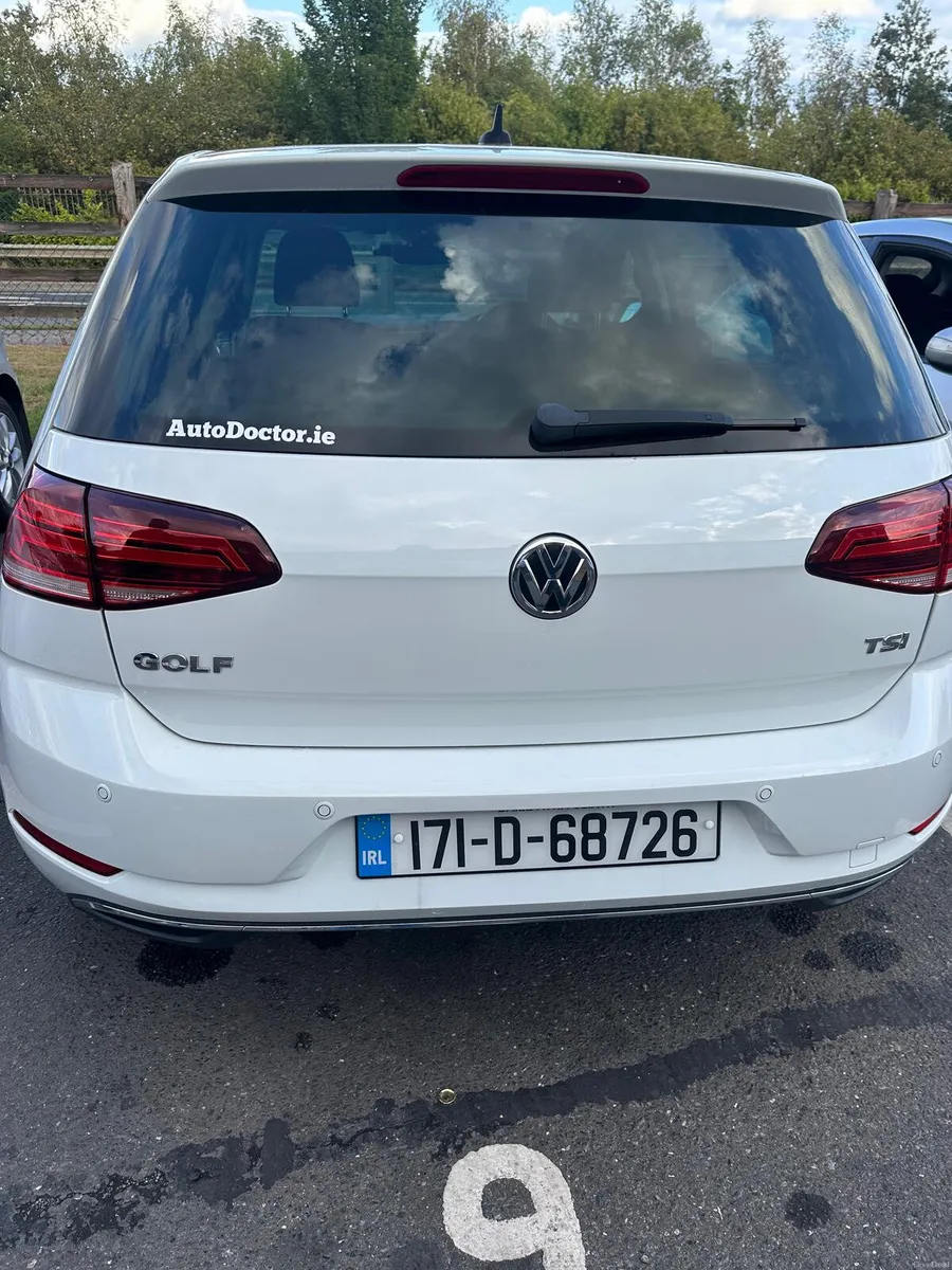 VW GOLF 1.2L  AUTOMATIC - Image 4