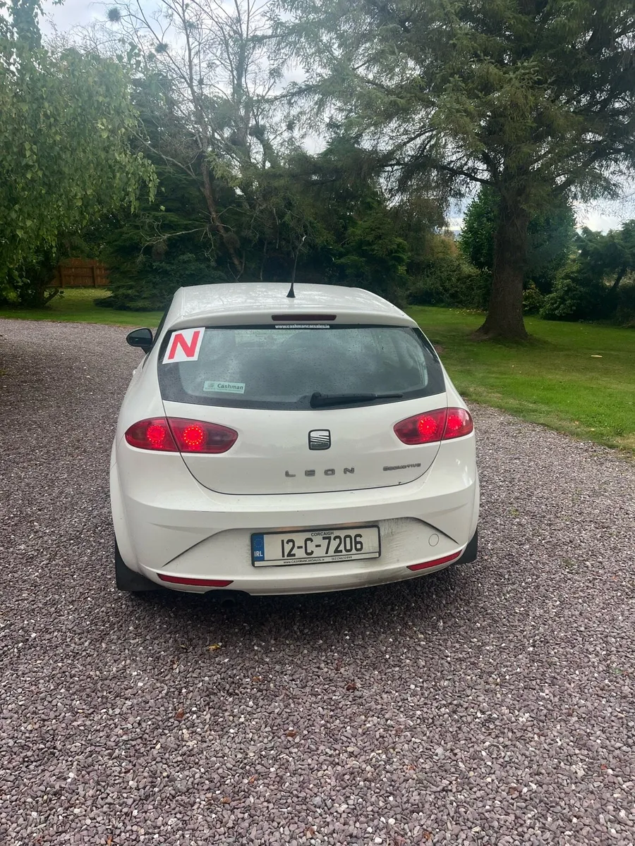 Seat Leon 2012 Diesel 1.6L tdi NEED BUYER FAST - Image 4