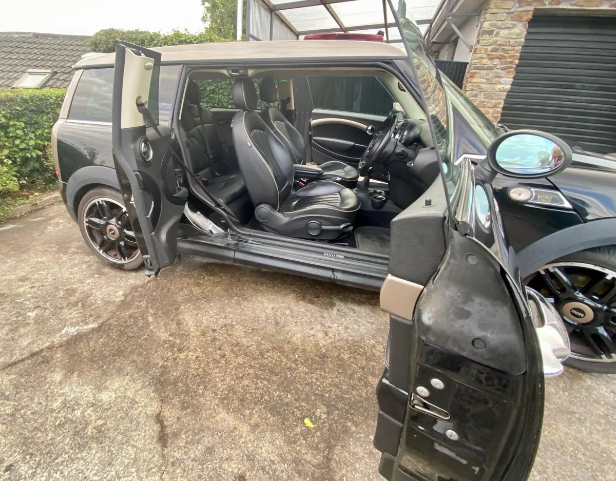Mini Cooper  Clubman  Bond Street Special Edition. - Image 6